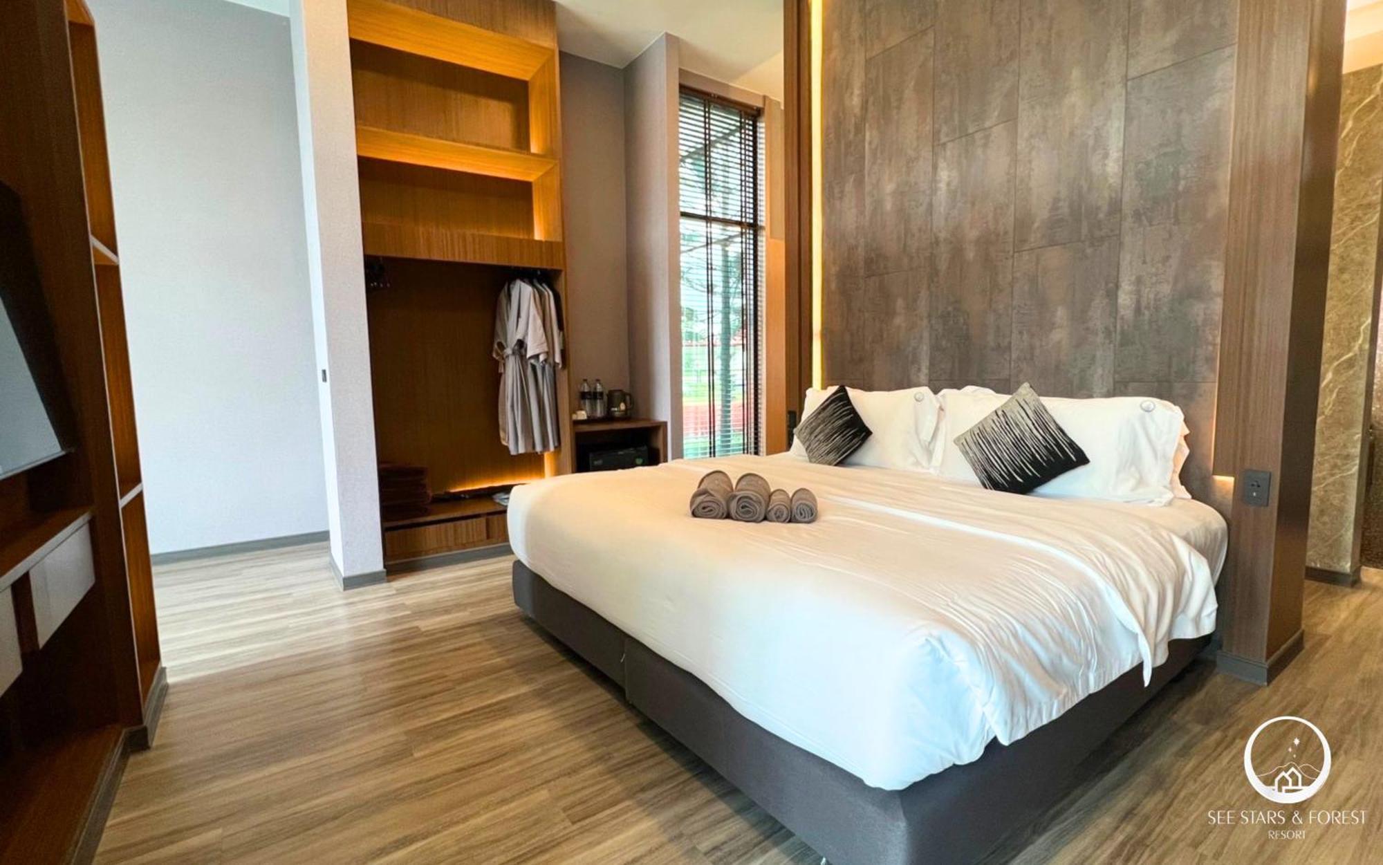 See Stars & Forest Resort Amphoe Sawang Daen Din Esterno foto