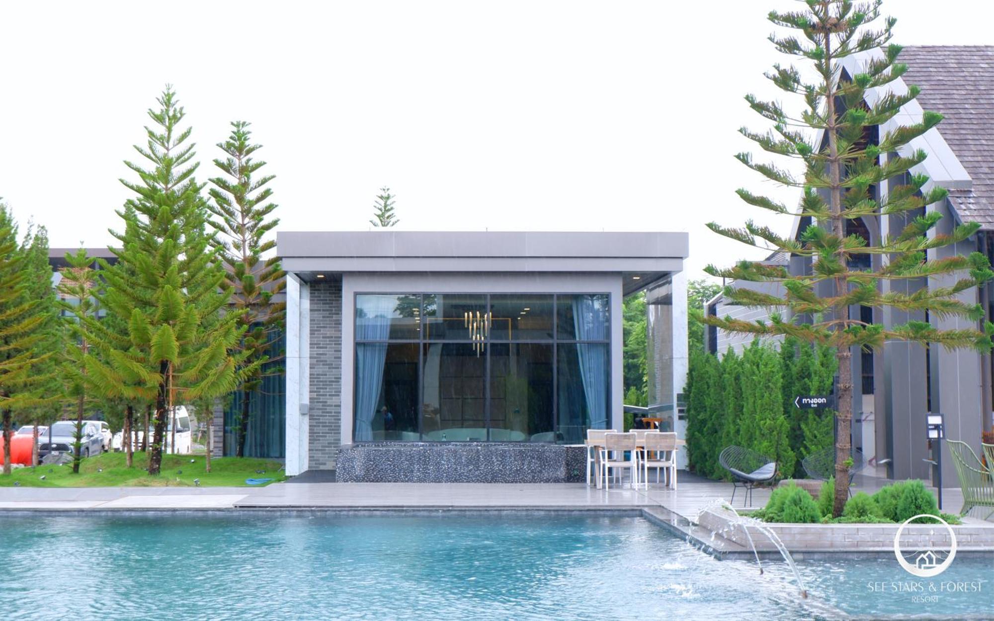 See Stars & Forest Resort Amphoe Sawang Daen Din Esterno foto
