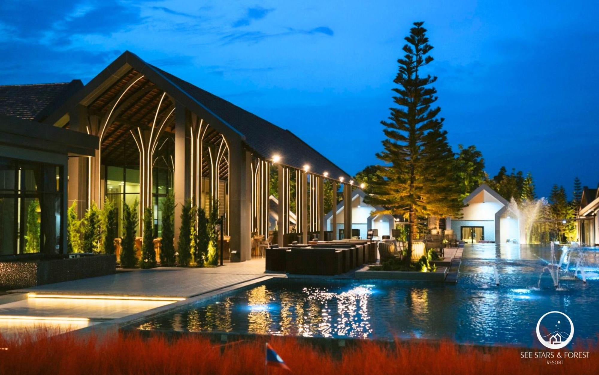 See Stars & Forest Resort Amphoe Sawang Daen Din Esterno foto